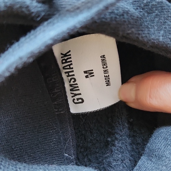 Gymshark Black Cropped Hoodie Size Medium - Picture 3 of 6